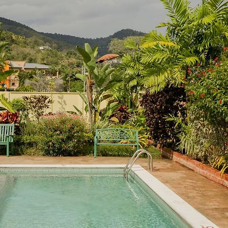 Heritage Inn Trinidad Belmont Dış mekan fotoğraf