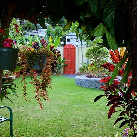 Heritage Inn Trinidad Belmont Dış mekan fotoğraf