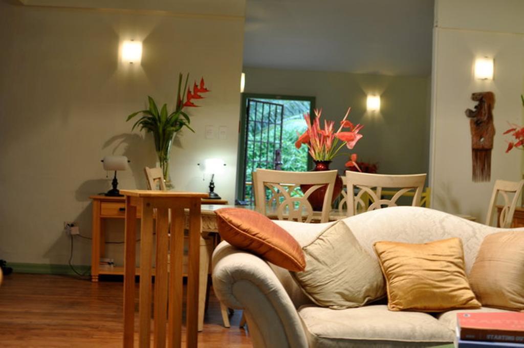 Heritage Inn Trinidad Belmont Dış mekan fotoğraf