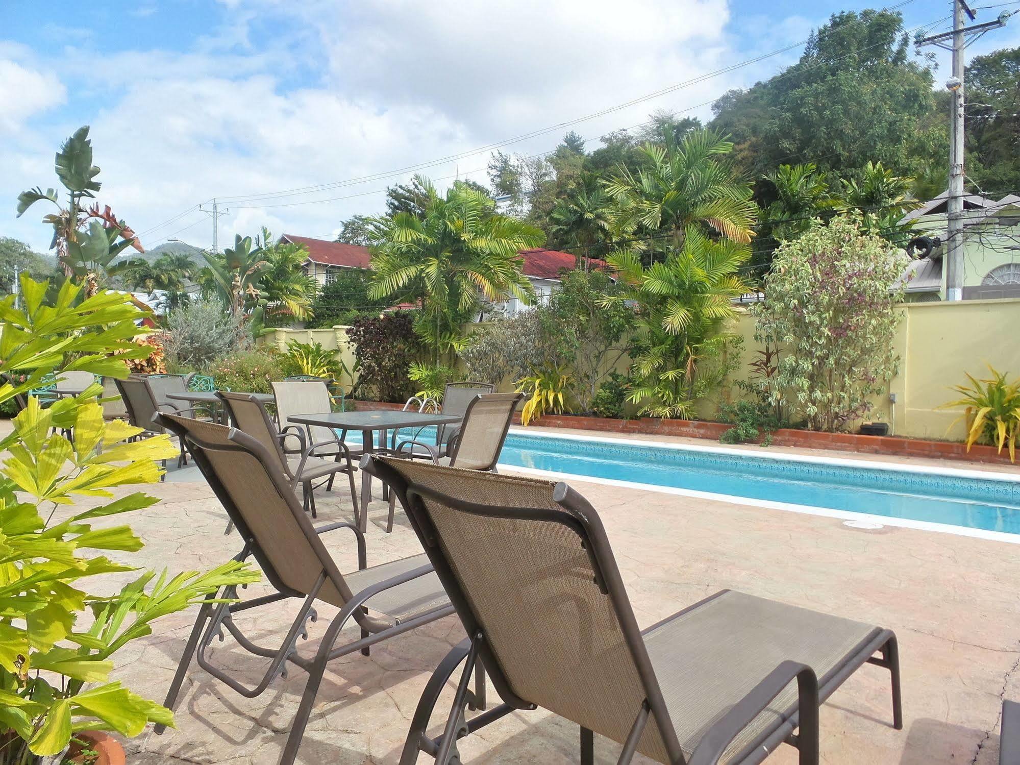 Heritage Inn Trinidad Belmont Dış mekan fotoğraf