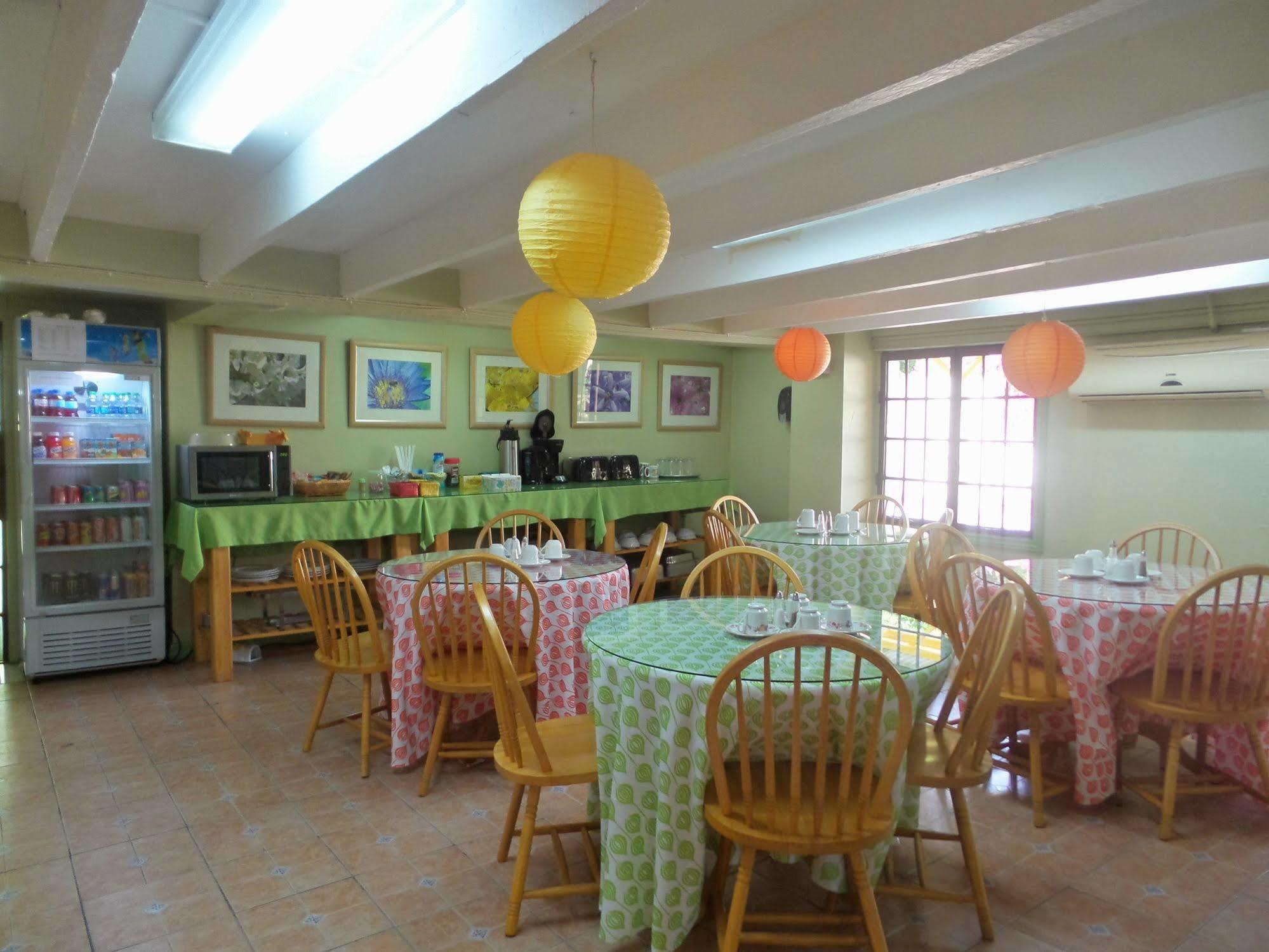 Heritage Inn Trinidad Belmont Dış mekan fotoğraf